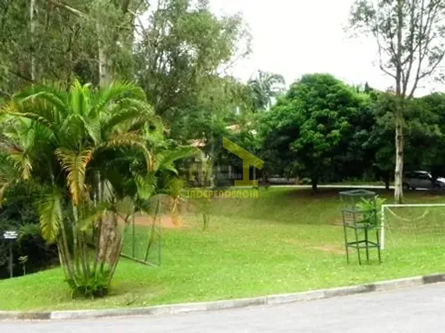 Casa com 10000m² 3 quartos e 5 banheiros, à venda, no bairro Granja Viana em Cotia