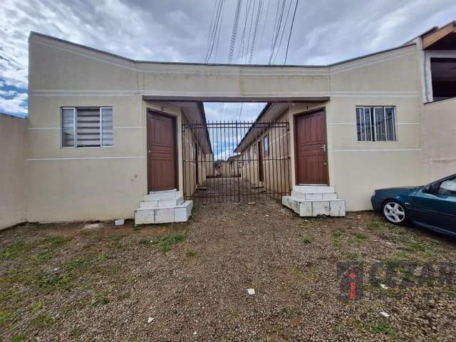 Casa 2 quartos e 2 banheiros, para alugar, no bairro Bairro Alto em Curitiba