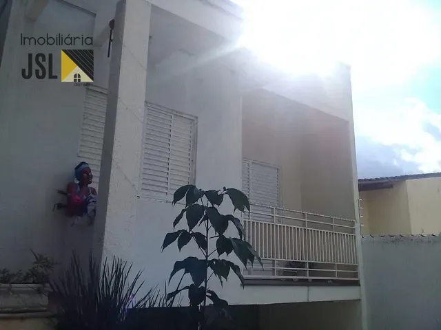 Casa com 250m² 3 quartos e 2 banheiros, à venda, no bairro Vila Santa Izabel em Caçapava