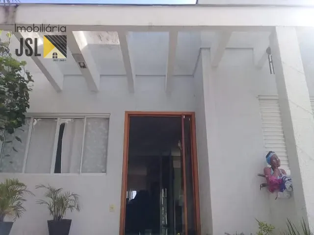 Casa com 250m² 3 quartos e 2 banheiros, à venda, no bairro Vila Santa Izabel em Caçapava