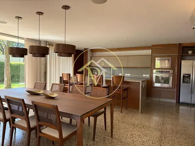 Casa 4 quartos e 5 banheiros, para alugar, no bairro Villa Fasano dos Lagos em Porto Feliz