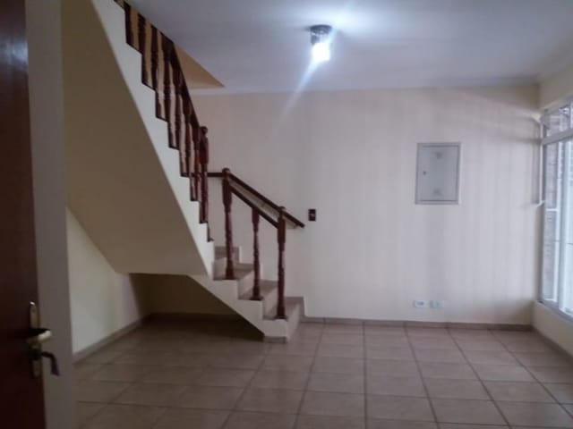 Casa com 250m² 2 quartos e 2 banheiros, à venda, no bairro Vila Campesina em Osasco