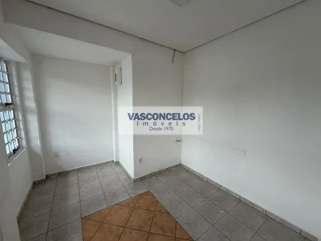 Casa com 400m² 6 quartos e 3 banheiros, para alugar, no bairro Centro em São José dos Campos