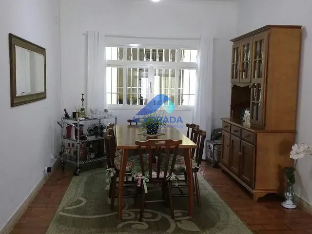 Casa com 400m² 3 quartos e 2 banheiros, à venda, no bairro Porto Novo em Caraguatatuba