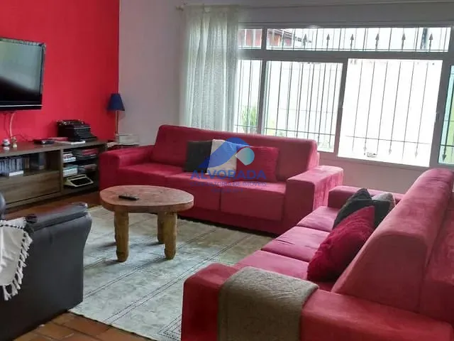 Casa com 400m² 3 quartos e 2 banheiros, à venda, no bairro Porto Novo em Caraguatatuba