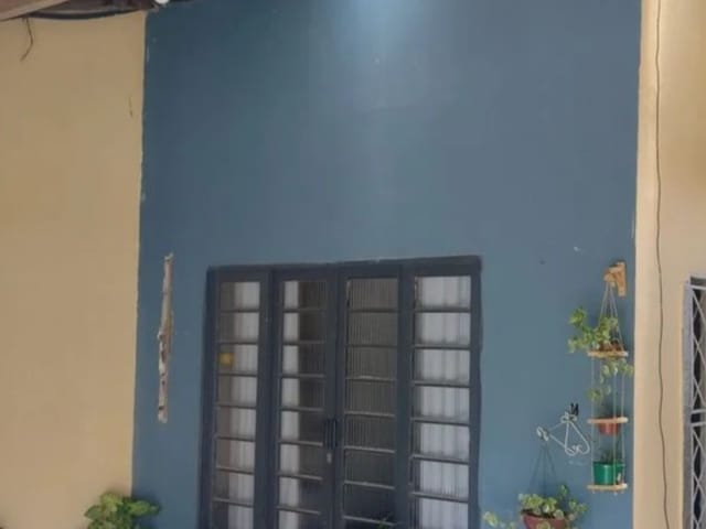 Casa com 250m² 3 quartos e 2 banheiros, à venda, no bairro Conjunto Residencial Araretama em Pindamonhangaba