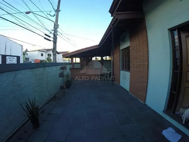 Casa com 238m² 3 quartos e 2 banheiros, à venda, no bairro Vila Dirce em Mauá