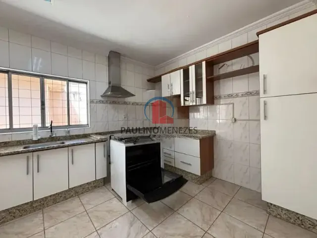 Casa com 454m² 3 quartos e 3 banheiros, à venda ou para alugar, no bairro Jardim Santana em Americana