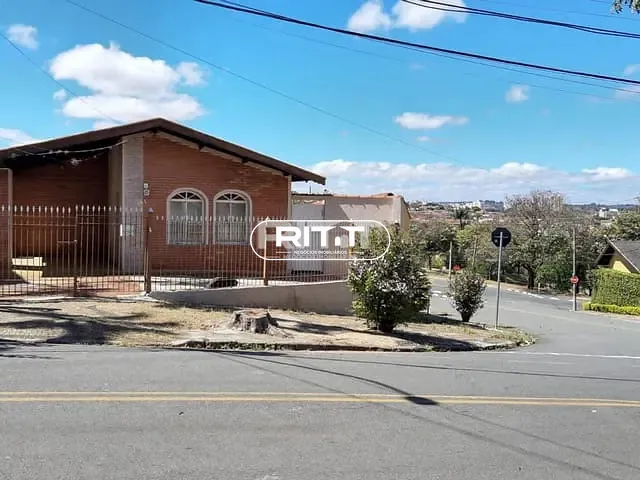 Casa com 223m² 6 quartos e 2 banheiros, à venda, no bairro Vila Nogueira em Campinas