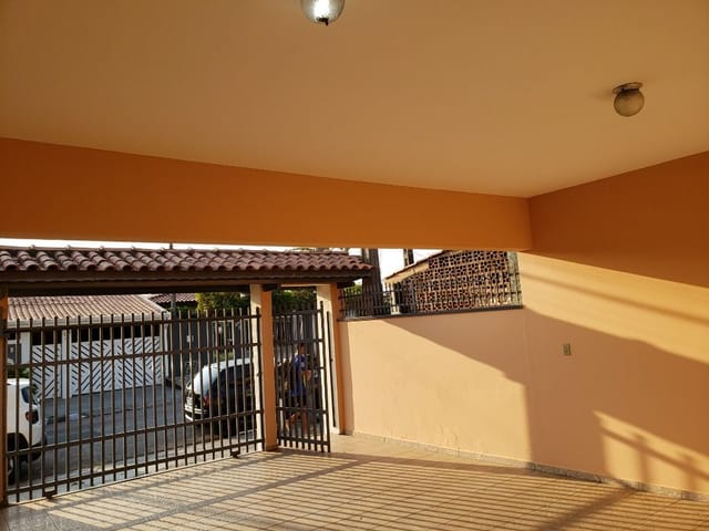 Foto do Casa - Casa com 3 dormitórios para alugar, 130 m² - Jardim Miriam - Vinhedo/SP | Sterzeck Imóveis