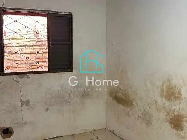 Casa 3 quartos e 2 banheiros, à venda, no bairro Conjunto Habitacional Alexandre Urbanas em Londrina
