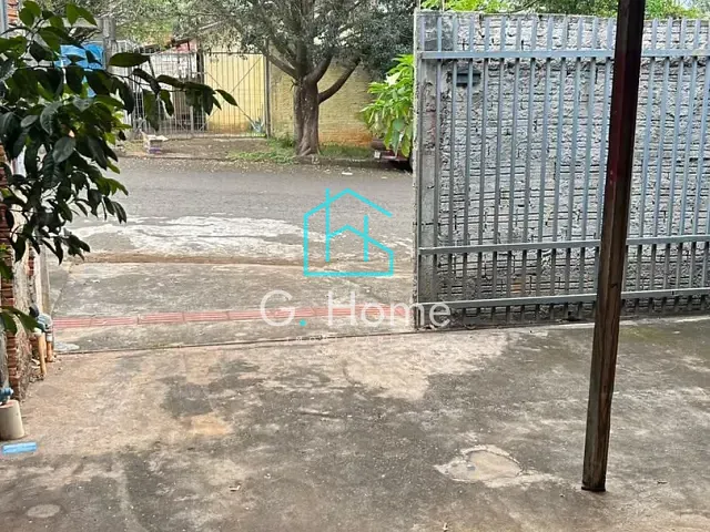 Casa 3 quartos e 2 banheiros, à venda, no bairro Conjunto Habitacional Alexandre Urbanas em Londrina