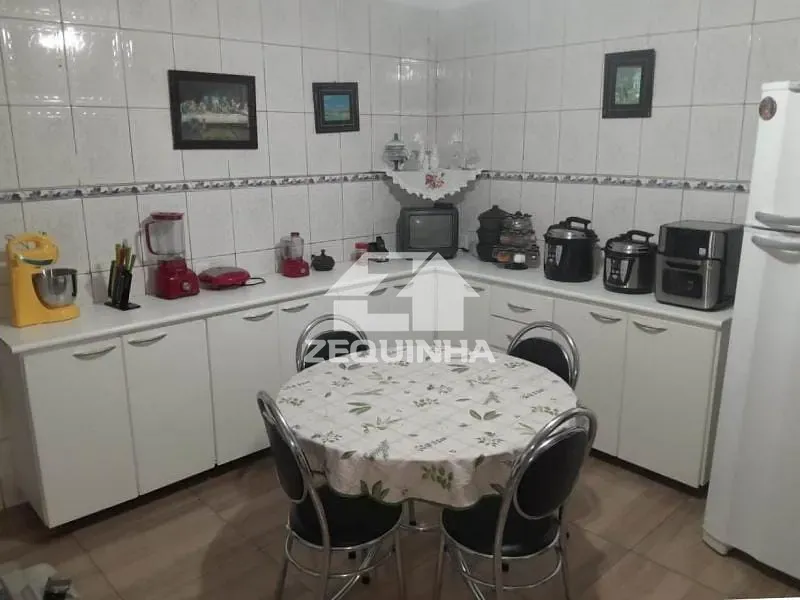 Casa, 4 quartos, 304 m² - Foto 8