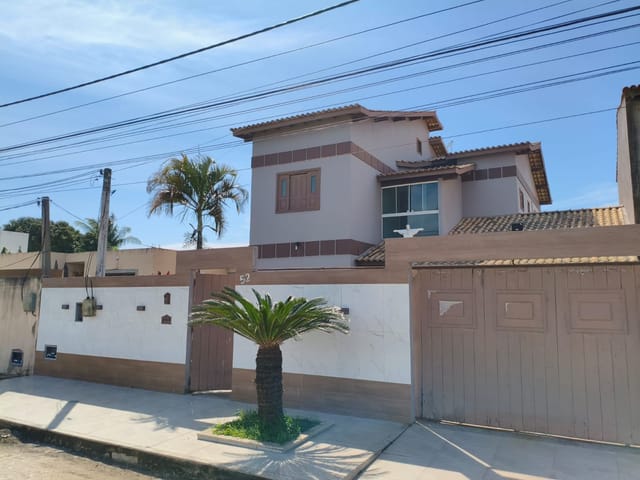 Casa com 300m² 4 quartos e 4 banheiros, à venda, no bairro Tropical em Campos dos Goytacazes