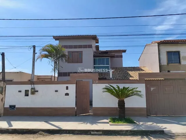 Casa com 300m² 4 quartos e 4 banheiros, à venda, no bairro Tropical em Campos dos Goytacazes