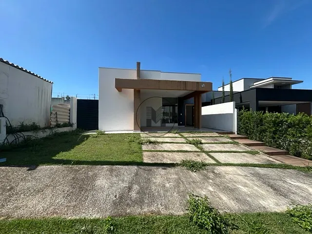 Casa com 250m² 3 quartos e 2 banheiros, à venda, no bairro Vale dos Cristais em Taubaté