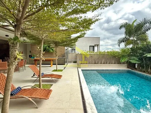 Casa com 576m² 4 quartos e 5 banheiros, à venda, no bairro Alphaville em Santana de Parnaíba