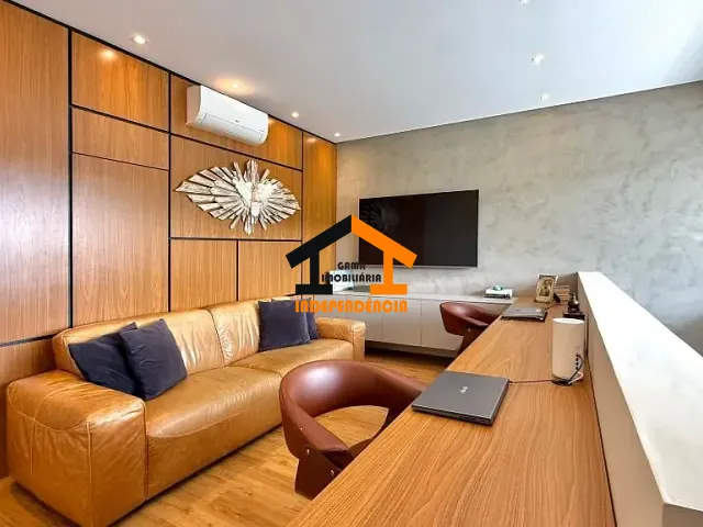 Casa com 576m² 4 quartos e 5 banheiros, à venda, no bairro Alphaville em Santana de Parnaíba