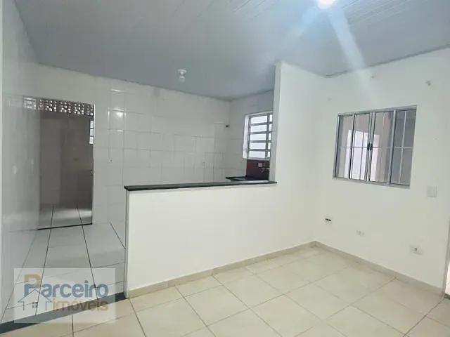 Casa com 135m² 3 quartos e 2 banheiros, para alugar, no bairro Vila Guilhermina em São Paulo
