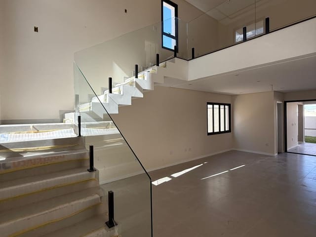 Casa com 189m² 3 quartos e 3 banheiros, à venda, no bairro Jardim Carvalho em Ponta Grossa