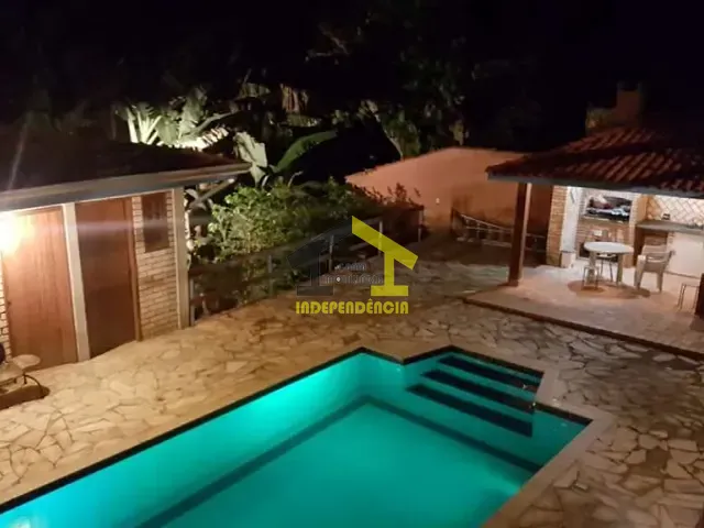Casa com 625m² 5 quartos e 3 banheiros, à venda, no bairro Parque Viana em Barueri