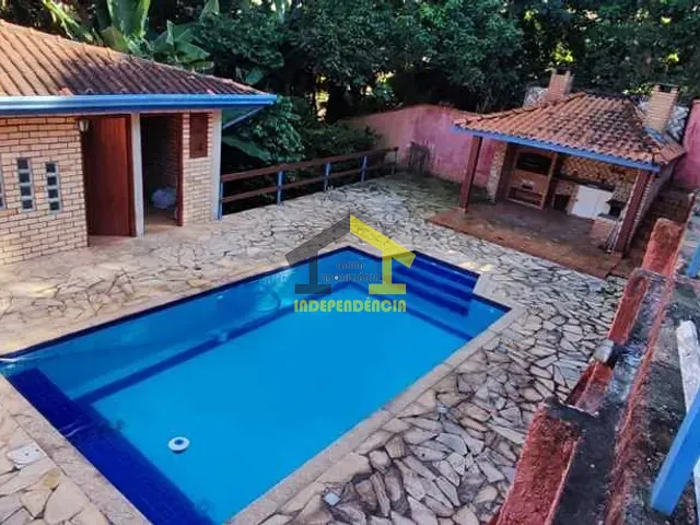 Casa com 625m² 5 quartos e 3 banheiros, à venda, no bairro Parque Viana em Barueri