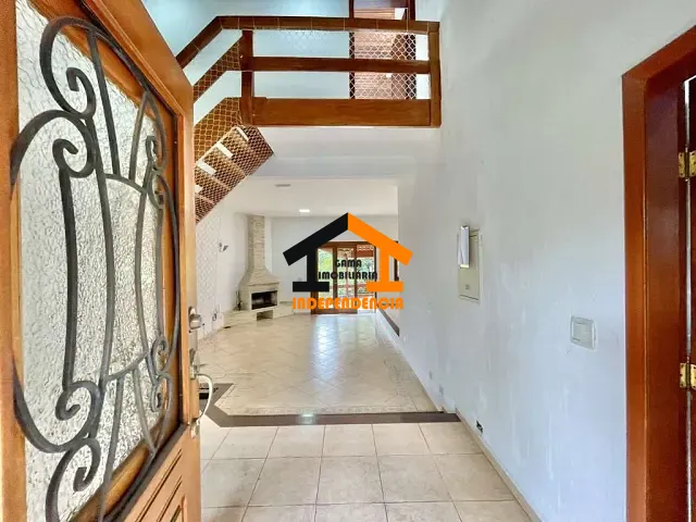 Casa com 625m² 5 quartos e 3 banheiros, à venda, no bairro Parque Viana em Barueri