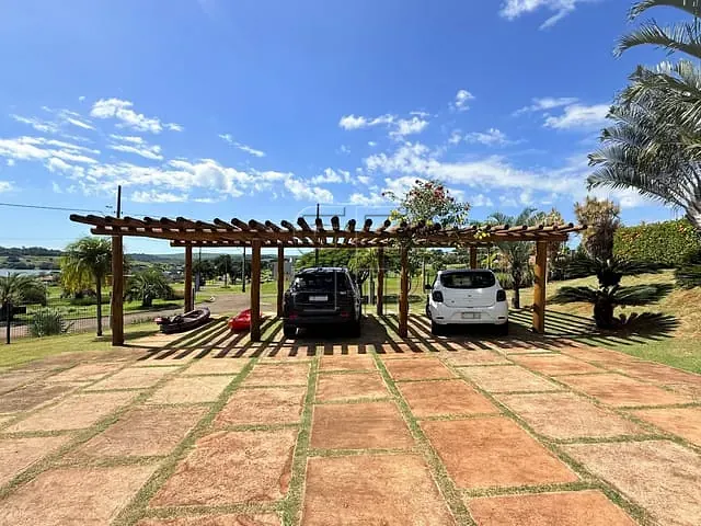 Casa com 2000m² 4 quartos e 3 banheiros, à venda ou para alugar, no bairro Rodovia em Sertanópolis