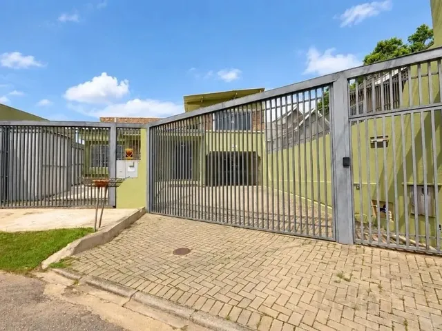Casa com 622m² 7 quartos e 8 banheiros, à venda, no bairro Bom Retiro em Curitiba
