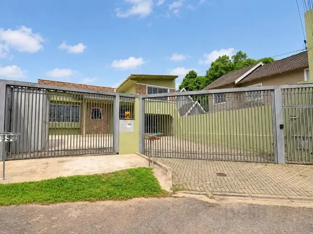Casa com 622m² 7 quartos e 8 banheiros, à venda, no bairro Bom Retiro em Curitiba