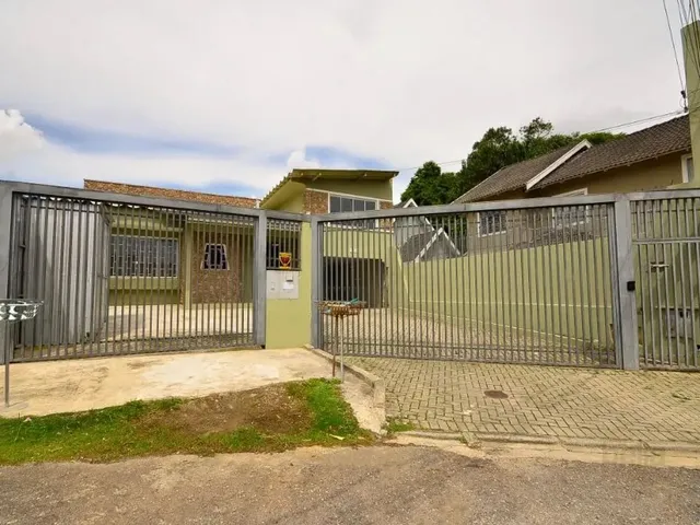 Casa com 622m² 7 quartos e 8 banheiros, à venda, no bairro Bom Retiro em Curitiba