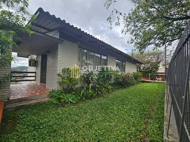 Casa com 831m² 3 quartos e 2 banheiros, à venda, no bairro Guarani em Novo Hamburgo