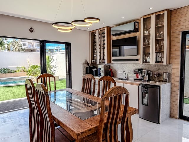 Casa com 455m² 3 quartos e 3 banheiros, à venda, no bairro Alphaville em Rio das Ostras