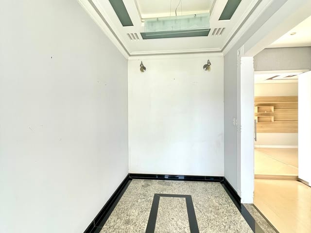 Casa com 290m² 3 quartos e 5 banheiros, à venda, no bairro Jardim Carvalho em Ponta Grossa