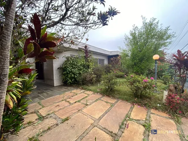 Casa 4 quartos e 2 banheiros, à venda, no bairro Osvaldo Cruz em São Caetano do Sul