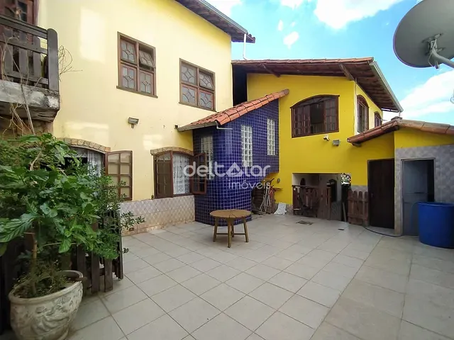 Casa com 360m² 4 quartos e 6 banheiros, à venda, no bairro Rio Branco em Belo Horizonte