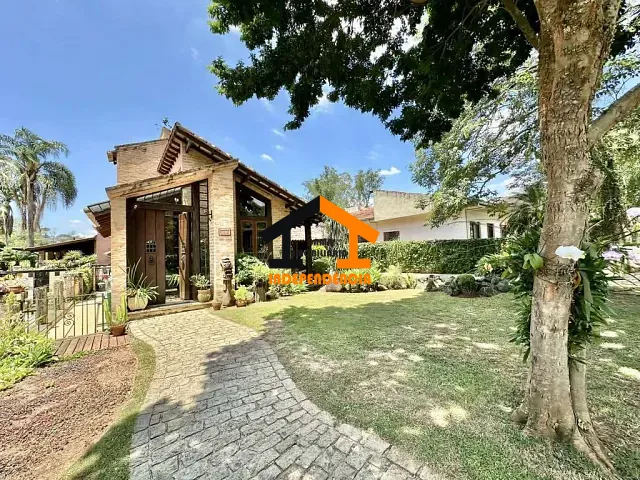 Casa com 680m² 4 quartos e 6 banheiros, à venda, no bairro Jardim do Golf I em Jandira