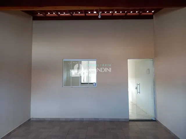 Casa com 100m² 2 quartos e 1 banheiro, para alugar, no bairro Jardim Bela Vista em Artur Nogueira