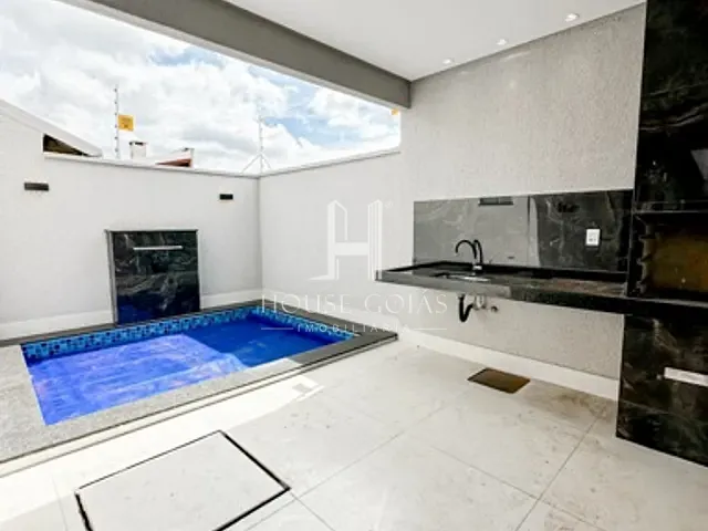 Casa com 240m² 3 quartos e 3 banheiros, à venda, no bairro Setor Três Marias em Goiânia