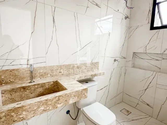 Casa com 240m² 3 quartos e 3 banheiros, à venda, no bairro Setor Três Marias em Goiânia