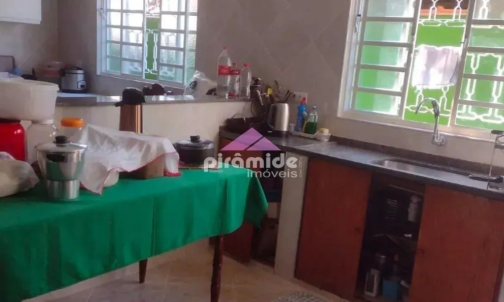 Casa, 4 quartos, 131 m² - Foto 2