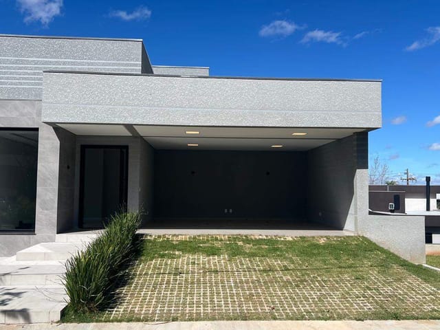 Casa com 216m² 3 quartos e 5 banheiros, à venda, no bairro Jardim Carvalho em Ponta Grossa