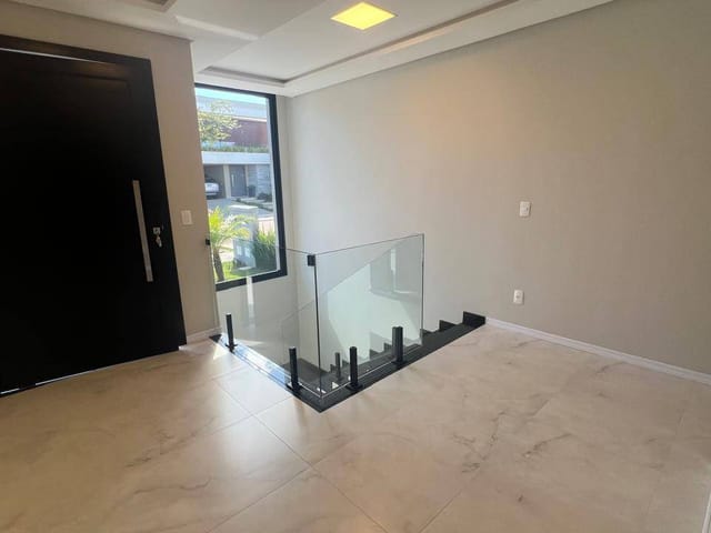 Casa com 216m² 3 quartos e 5 banheiros, à venda, no bairro Jardim Carvalho em Ponta Grossa