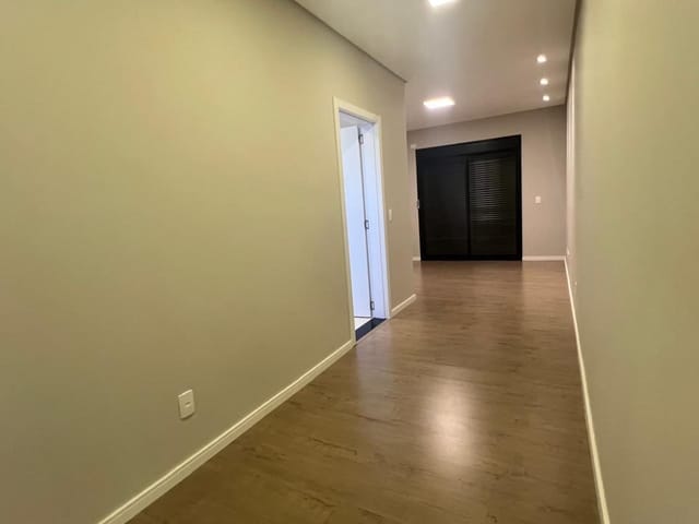 Casa com 216m² 3 quartos e 5 banheiros, à venda, no bairro Jardim Carvalho em Ponta Grossa