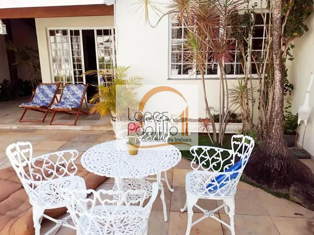 Casa com 570m² 4 quartos e 5 banheiros, à venda, no bairro Jardim Itaperi em Atibaia