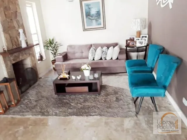 Casa com 570m² 4 quartos e 5 banheiros, à venda, no bairro Jardim Itaperi em Atibaia