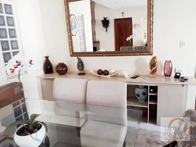 Casa com 570m² 4 quartos e 5 banheiros, à venda, no bairro Jardim Itaperi em Atibaia