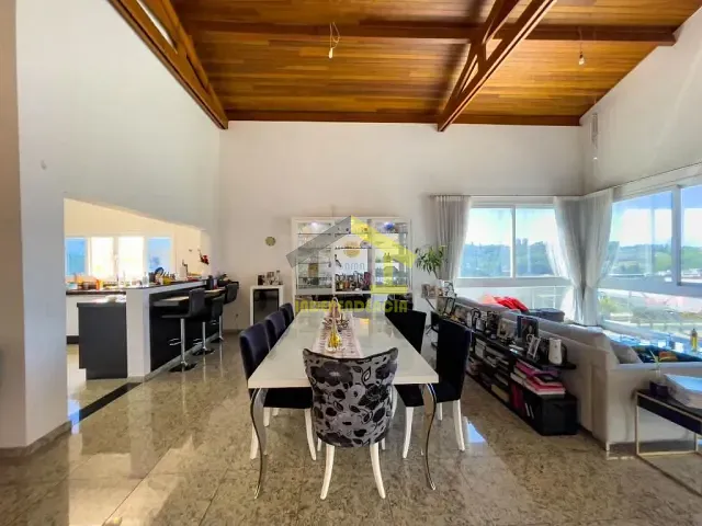 Casa com 680m² 3 quartos e 1 banheiro, à venda, no bairro Parque Rincão em Cotia