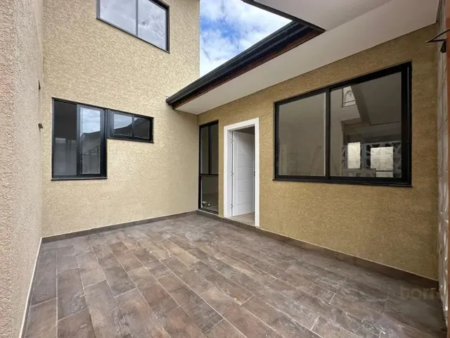 Casa com 106m² 2 quartos e 1 banheiro, à venda, no bairro Centro em Guaratuba
