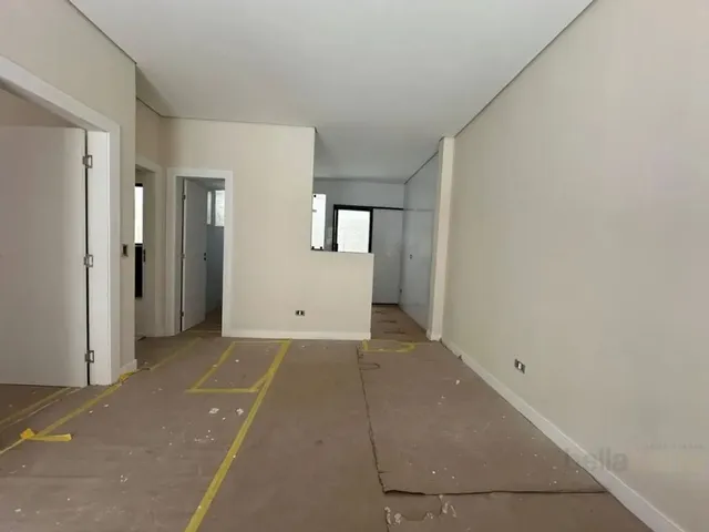 Casa com 106m² 2 quartos e 1 banheiro, à venda, no bairro Centro em Guaratuba